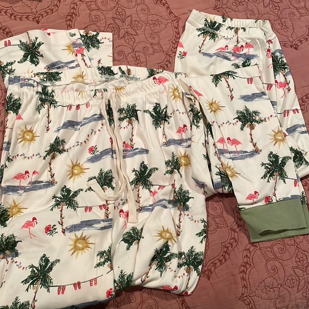 Burt’s Bees His + Hera Christmas Pajamas